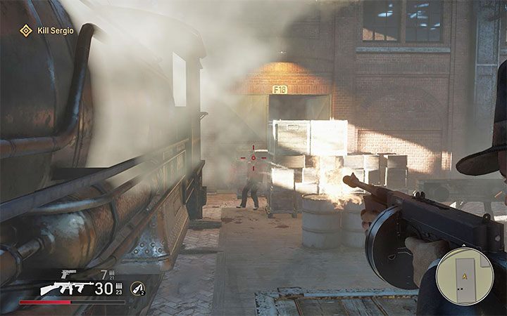 Sergio chowa się na przeciwległym końcu zajezdni - Mafia Definitive Edition: Ty szczęściarzu - solucja - Mafia 1 Definitive Edition - poradnik, solucja