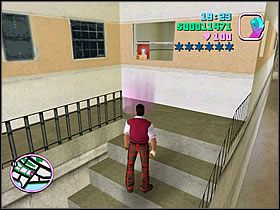 Wyjdź po schodach na górę i zerknij do apartamentu naszego złodziejaszka - The Chase Ricardo Diaz i Kent Paul - Grand Theft Auto: Vice City - poradnik do gry