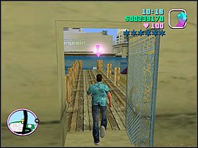 Biegnij na lewą stronę studia, we wskazane miejsce - Dildo Dodo - Asset Film Studio - Grand Theft Auto: Vice City - poradnik do gry