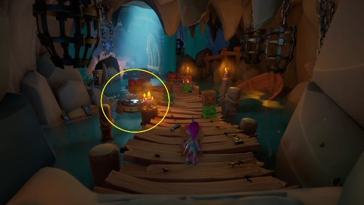 Wejście na sekretny poziom znajdziesz w małym budynku, zaraz za ogromnym zbiornikiem wodnym - Crash 4: Morska bryza - solucja, opis przejścia - Crash Bandicoot 4 - poradnik, solucja