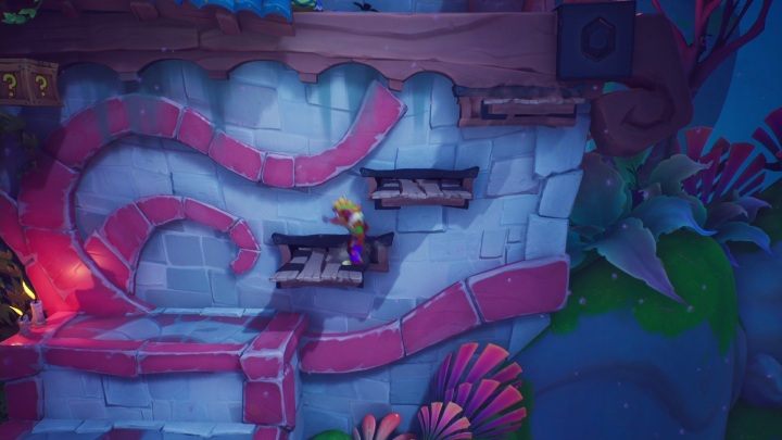 Kolejna rzecz, którą będziesz często spytać na tym poziomie to platformy do wspinaczki - Crash 4: Na spokojnie - solucja, opis przejścia - Crash Bandicoot 4 - poradnik, solucja