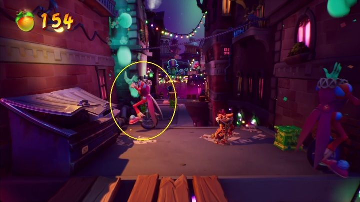 Na tym poziomie roi się o cyrkowców, którzy pragną pozbawić Cię życia - Crash 4: Poza rytmem - solucja, opis przejścia - Crash Bandicoot 4 - poradnik, solucja