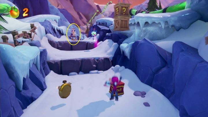 Na początku mapy musisz pozbawić życia kilku przeciwników - Crash 4: Polarny rajd - solucja, opis przejścia - Crash Bandicoot 4 - poradnik, solucja