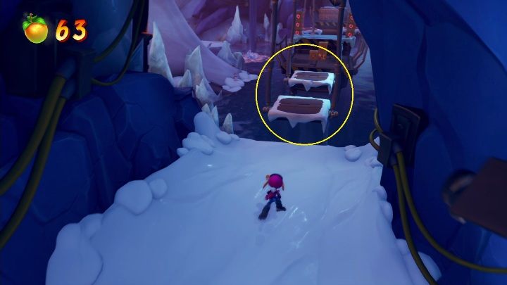 Ciąg dalszy to kilka sekwencji z opadającymi platformami - Crash 4: Polarny rajd - solucja, opis przejścia - Crash Bandicoot 4 - poradnik, solucja