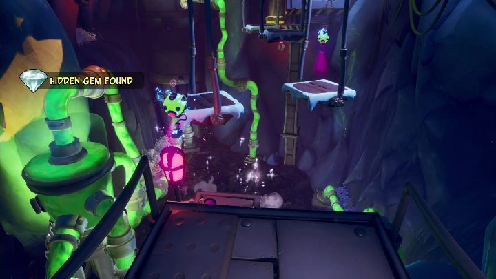 Przed ostatnim fragmentem z opadającymi platformami znajdziesz mała półkę, która nie będzie widoczna na pierwszy rzut oka - Crash 4: Polarny rajd - solucja, opis przejścia - Crash Bandicoot 4 - poradnik, solucja