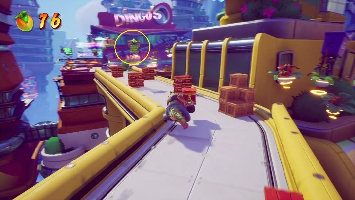 Jeśli pamiętasz roboty z ostatniego poziomu to tutaj będą jeszcze bardziej przeszkadzające - Crash 4: Godzina szczytu - solucja, opis przejścia - Crash Bandicoot 4 - poradnik, solucja