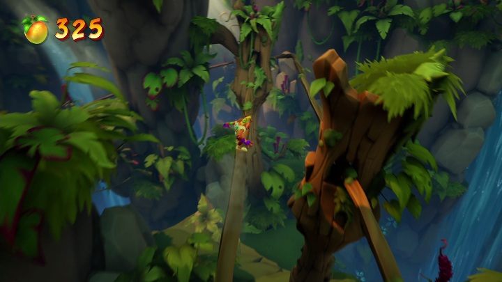 Ostatnia sekwencja jest bardzo prosta, musisz po prostu poruszać się pomiędzy dwoma gałęziami tak, aby nie stracić życia - Crash 4: Skok do przeszłości - solucja, opis przejścia - Crash Bandicoot 4 - poradnik, solucja