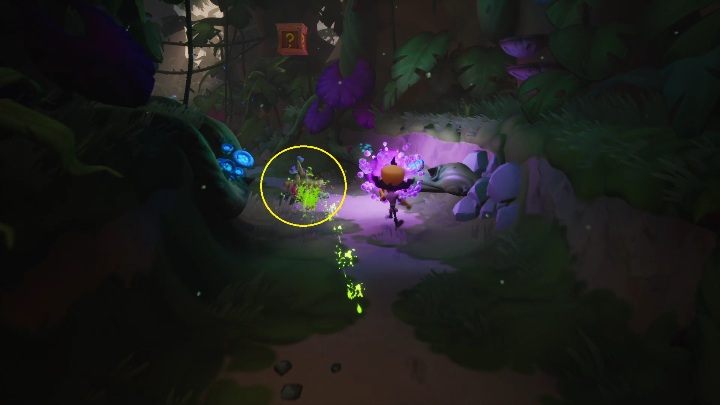Nieznośnymi przeciwnikami są jednak Ci, którzy strzelają w Ciebie kwasem/trucizną - Crash 4: Jurajski impuls - solucja, opis przejścia - Crash Bandicoot 4 - poradnik, solucja
