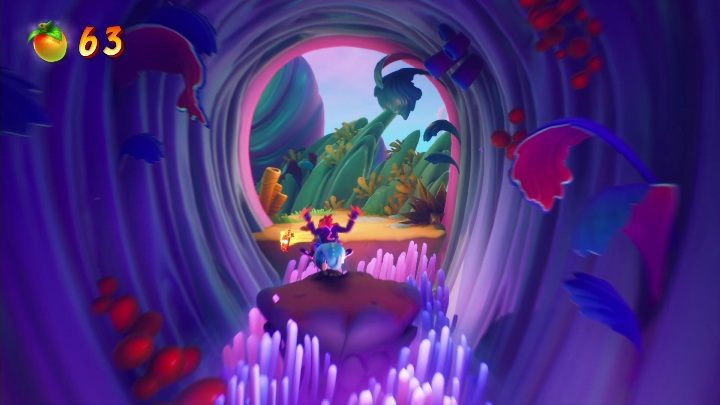 W dalszej części trafisz na sekwencję z jazdą na dinozaurze - Crash 4: Awaryjne lądowanie - solucja, opis przejścia - Crash Bandicoot 4 - poradnik, solucja