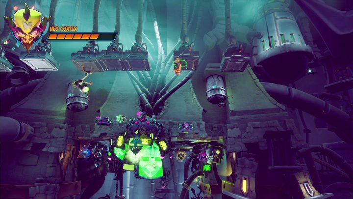 Po ominięciu laserów dobiegnij do przeciwnika i go kopnij - Crash 4: Neo Cortex, finałowa walka - jak pokonać? - Crash Bandicoot 4 - poradnik, solucja