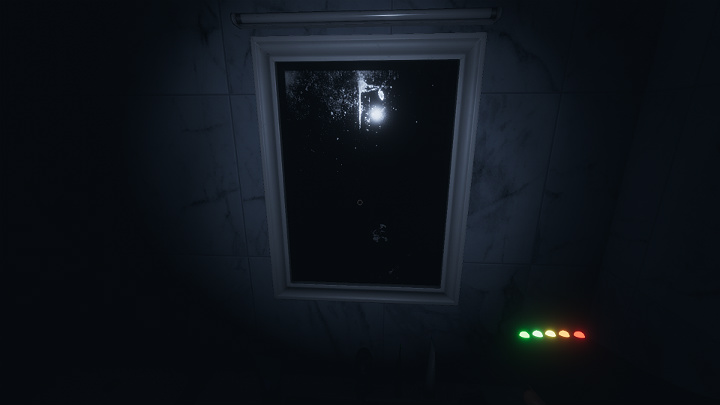 Bloody Mary zalicza się do fraz, które w grze Phasmophobia szczególnie oddziałują na duchy i znacznie zwiększają ich aktywność, ale musisz znajdować się blisko nich, by uzyskać jakąś odpowiedź - Phasmophobia: Bloody Mary - czy to działa? - Phasmophobia - poradnik do gry