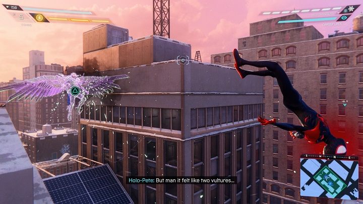 Drugi etap walki rozpocznie się w powietrzu, wykonuj uniki i wciśnij trójkąt kiedy pojawi się na przeciwniku aby przyciągnąć go pajęczyną - Spider-Man Miles Morales: Ostatni test - solucja, opis przejścia - Spider-Man Miles Morales - poradnik, solucja