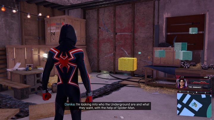 3) Ostatnia skrytka znajduje się w kryjówce Undergroundu w pomieszczeniu z nadajnikiem - Spider-Man Miles Morales: Skrytki Undergroundu - wszystkie lokacje, lista - Spider-Man Miles Morales - poradnik, solucja
