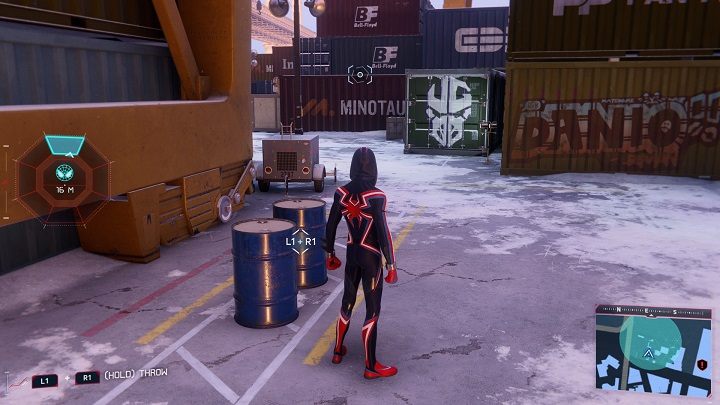 3) W dokach znajdź duży zielony kontener z logiem Undergroundu - Spider-Man Miles Morales: Skrytki Undergroundu - wszystkie lokacje, lista - Spider-Man Miles Morales - poradnik, solucja