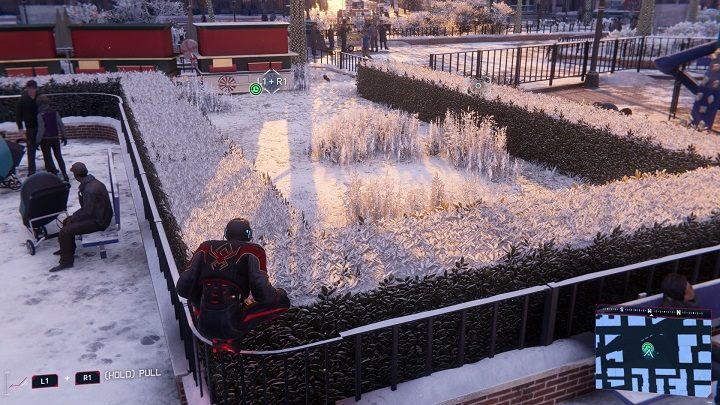Trzecia kapsuła jest w małym parku, na granicy z Greenwich - Spider-Man Miles Morales: Kapsuły czasu - wszystkie lokacje, lista - Spider-Man Miles Morales - poradnik, solucja
