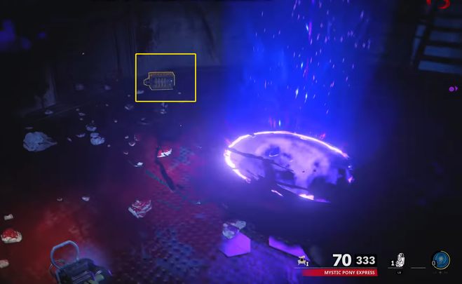 Za portalem, niedaleko maszyny Mocnego Uderzenia, znajdziesz pierwszą część. - Call of Duty Cold War: Zapieczętowanie - osiągnięcie/trofeum, jak odblokować? - Call of Duty Cold War - poradnik do gry