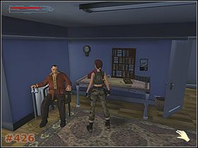 Ruszaj tą trasą przed siebie, aż wejdziesz do tunelu zalanego wodą - [Misja 23] The Monstrum Crimescene (cz.1) | Tomb Raider The Angel of Darkness - Tomb Raider: The Angel of Darkness - poradnik do gry