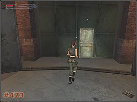 Skręcając na końcu drogi w lewo, znajdziesz się w znanej Ci sali z pudłami - [Misja 24] The Strahov Fortress (cz.2) | Tomb Raider The Angel of Darkness - Tomb Raider: The Angel of Darkness - poradnik do gry