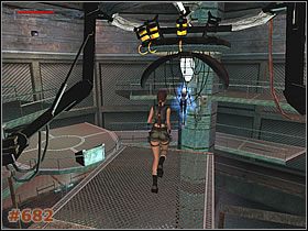Przemieść się nieopodal w lewo i podejdź do ciała wiszącego przy platformie [#682] - [Misja 32] Eckhardts Lab (cz.2) | Tomb Raider The Angel of Darkness - Tomb Raider: The Angel of Darkness - poradnik do gry