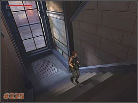 Zaczynasz na schodach - [Misja 12] Louvre Galleries (cz.1) | Tomb Raider The Angel of Darkness - Tomb Raider: The Angel of Darkness - poradnik do gry