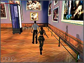 Drzwi z lewej natomiast, przy szybie, są zamknięte i dopóki nie zdobędziesz odpowiedniej karty - klucza, nie możesz ich otworzyć - [Misja 12] Louvre Galleries (cz.1) | Tomb Raider The Angel of Darkness - Tomb Raider: The Angel of Darkness - poradnik do gry