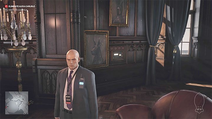 Wciśnięcie przycisku odsłoni sejf, który był ukryty za obrazem psa - Hitman 3: Zagadka z ukrytym sejfem - Dartmoor, solucja - Hitman 3 - poradnik, solucja