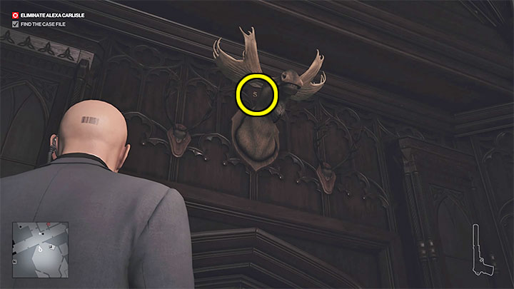 Czwarty obrazek pokazuje poroże i znajdziesz je nad drzwiami wyjściowymi z biura - Hitman 3: Zagadka z ukrytym sejfem - Dartmoor, solucja - Hitman 3 - poradnik, solucja