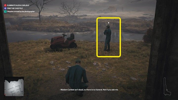 Czujnych, bardziej podejrzliwych przeciwników rozpoznasz po ikonie białego kółka nad ich głowami - Hitman 3: Skradanie się - Hitman 3 - poradnik, solucja