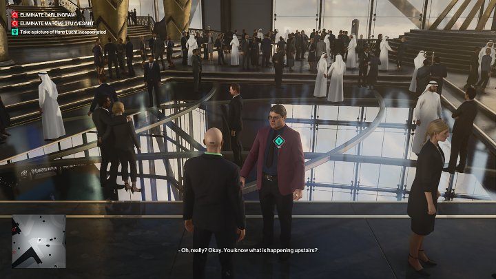 Twoim celem jest Hans Lucht, którego znajdziesz na piętrze, gdzie trwa przyjęcie inauguracyjne - Hitman 3: Bird Of Prey - Dubaj, zadania fabularne, solucja - Hitman 3 - poradnik, solucja