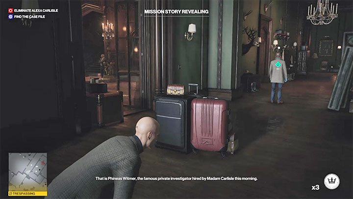 Przekradnij się na tereny posiadłości i dotrzyj do bocznego korytarza na parterze budynku, a konkretnie tego, w którym są gabloty z bronią (punkt 21 na mapie) - Hitman 3: Dartmoor - Najlepsze przebrania - Hitman 3 - poradnik, solucja