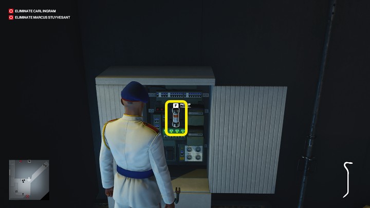 Obejdź pracujących mężczyzn i odwróć się w lewo, w stronę metalowej skrzynki - Hitman 3: Marcus Stuyvesant - jak zabić? Dubaj, solucja, opis przejścia - Hitman 3 - poradnik, solucja