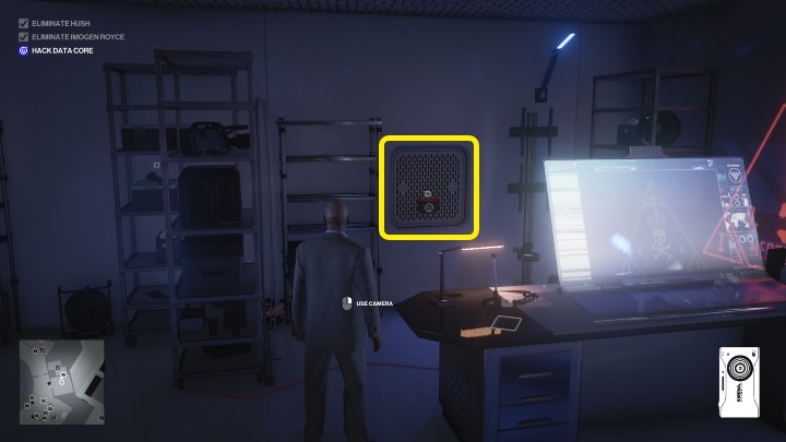 W pomieszczeniu w którym Imogen Royce przedstawiła Ci swoją prezentację znajdziesz kanał wentylacyjny - Hitman 3: Data Core - jak zhakować? - Hitman 3 - poradnik, solucja