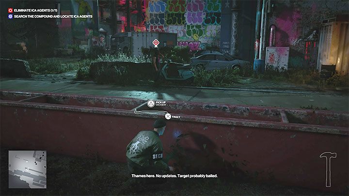 Agent Thames zajęty jest patrolowaniem obszaru w pobliżu dźwigu zlokalizowanego na północny-zachód od budynku klubu (punkt 15 na mapie) - Hitman 3: Agent Thames - jak zabić? (The Professional) - Berlin, solucja - Hitman 3 - poradnik, solucja