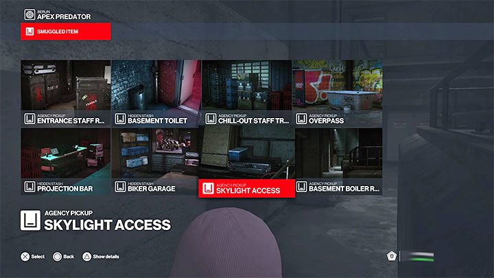 Ten wariant zabójstwa najlepiej jest wybrać podczas powtarzania misji w Berlinie, ale cechuje się on dużą skutecznością - Hitman 3: Agent Chamberlin - jak zabić? (The Joker) - Berlin, solucja - Hitman 3 - poradnik, solucja