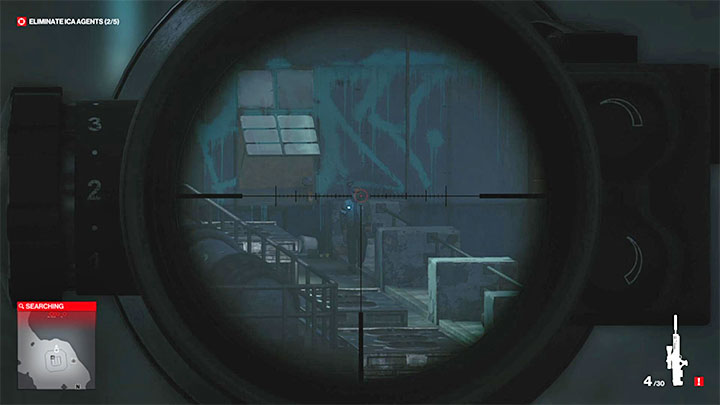 Każdy z trzech strzałów oddawany jest z bardzo dużej odległości, tak więc przybliż maksymalnie widok i dodatkowo wciśnij przycisk chwilowego ustabilizowania celownika - Hitman 3: Agenci ICA - inne unikalne zabójstwa, Berlin, solucja - Hitman 3 - poradnik, solucja