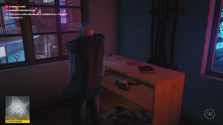 Zakradnij się szybko za plecy pierwszego mężczyzny i obezwładnij go - Hitman 3: Chongqing - Najlepsze przebrania - Hitman 3 - poradnik, solucja