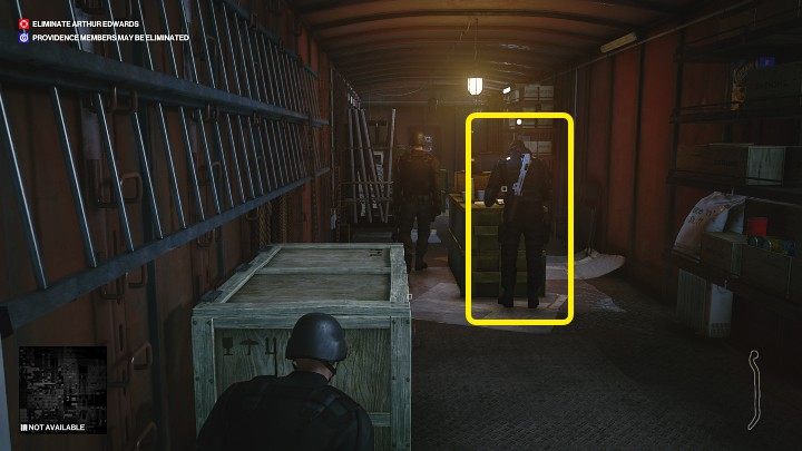 Schowaj się w miejscu widocznym na powyższym obrazku - Hitman 3: Arthur Edwards - jak zabić? Carpathian Mountains, solucja - Hitman 3 - poradnik, solucja