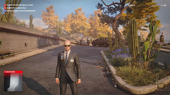 Oba te przebrania pomimo znacznych różnic w wyglądzie cechują się zbliżonymi uprawnieniami - Hitman 3: Mendoza - najlepsze przebrania - Hitman 3 - poradnik, solucja
