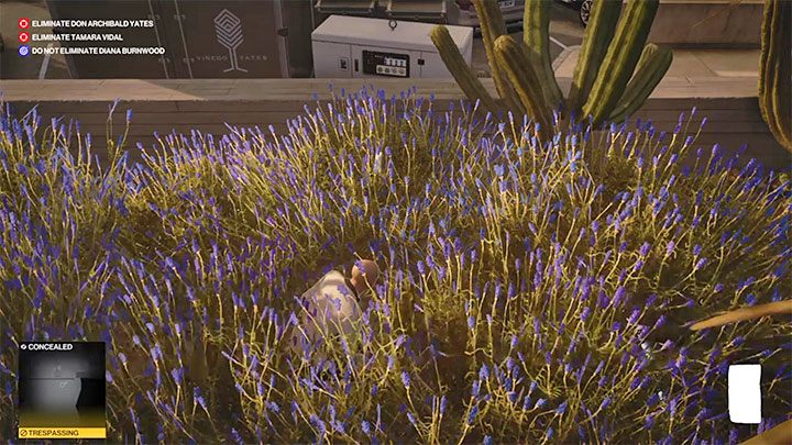 Z przyczepy zeskocz do sąsiadującego z nią dolnego ogrodu (punkt 12 na mapie) - Hitman 3: Mendoza - najlepsze przebrania - Hitman 3 - poradnik, solucja