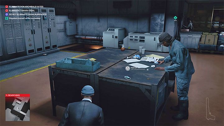 Z pomieszczenia technicznego musisz zabrać pendrive (Tier 1 Access Dongle) z powyższego obrazka - będzie ci on potrzebny do uzyskania wyższych uprawnień na potrzeby hakowania - Hitman 3: Ripe for the Picking - jak odblokować trofeum/osiągnięcie? - Hitman 3 - poradnik, solucja