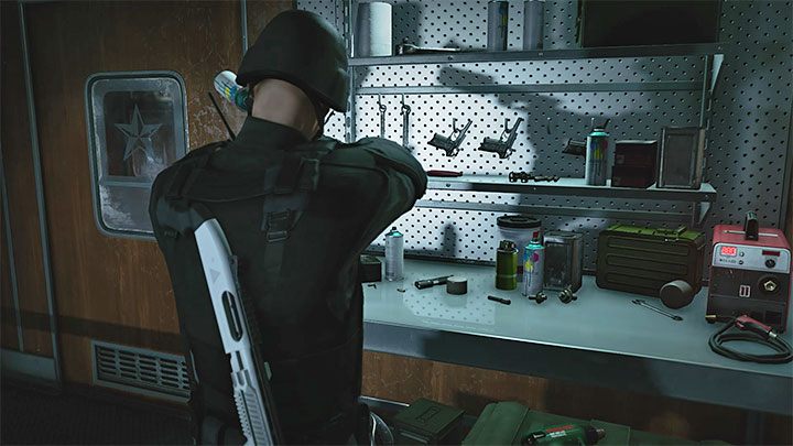Gra Hitman 3 pozwala korzystać z różnorakich przedmiotów, które mogą być pomocne w eliminowaniu i ogłuszaniu przeciwników, odwracaniu ich uwagi czy eksploracji mapy - Hitman 3: Crafting - czy jest w grze? - Hitman 3 - poradnik, solucja