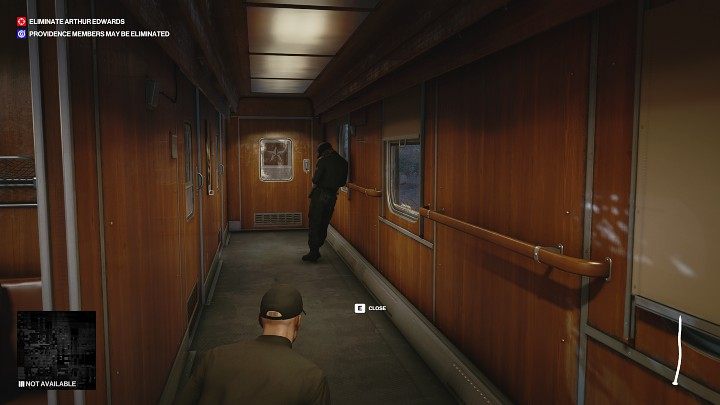 Poczekaj, aż strażnik Cię minie, a następnie za jego plecami przejdź do korytarza za drzwiami po lewej stronie - Hitman 3: Bullet Train - jak odblokować trofeum/osiągnięcie? - Hitman 3 - poradnik, solucja