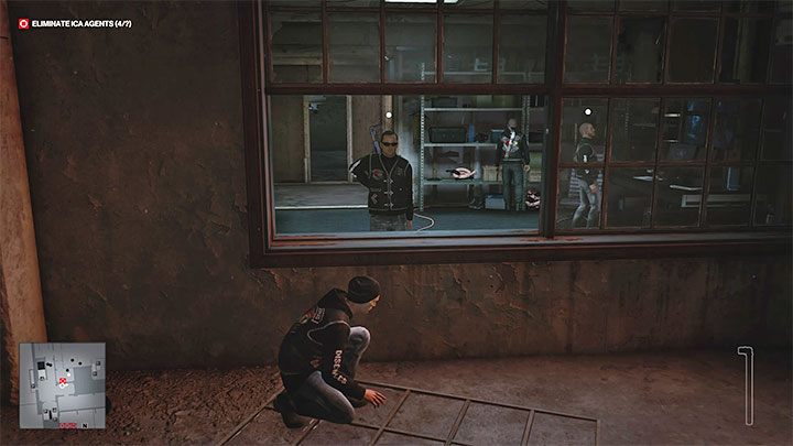 Sabotaż monitoringu w budynku motocyklistów jest trudniejszy - Hitman 3: Monitoring - gdzie sabotować? - Hitman 3 - poradnik, solucja