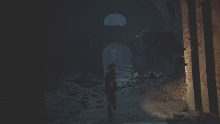 Uciekając przez potworem dotrzesz do ruin - The Medium: Ruiny - solucja, opis przejścia - The Medium - poradnik do gry