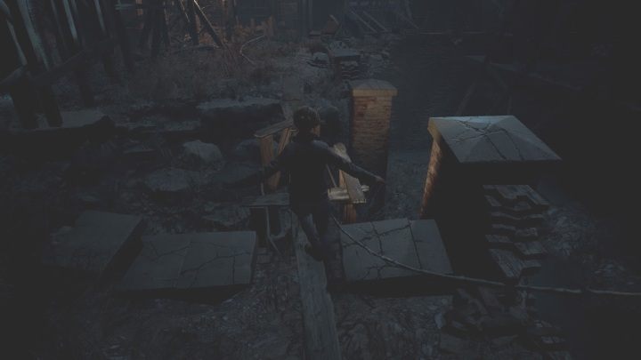 W niektórych momentach znajdziesz pojedyncze deski, po których musisz przejść - The Medium: Ruiny - solucja, opis przejścia - The Medium - poradnik do gry