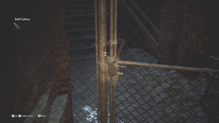 Po zyskaniu na czasie skręć w prawo i zniszcz łańcuch, aby przedostać się dalej - The Medium: Ruiny - solucja, opis przejścia - The Medium - poradnik do gry