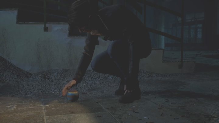 Twoją uwagę przyciągnie piłka, która przywoła twoje wspomnienie o Sadness - The Medium: Przejście na drugą stronę lustra - solucja, opis przejścia - The Medium - poradnik do gry