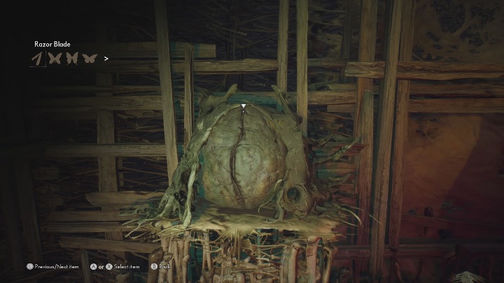 Kolejny motyl jest schowany, zaraz obok łóżka - The Medium: Dom Thomasa - solucja, opis przejścia - The Medium - poradnik do gry