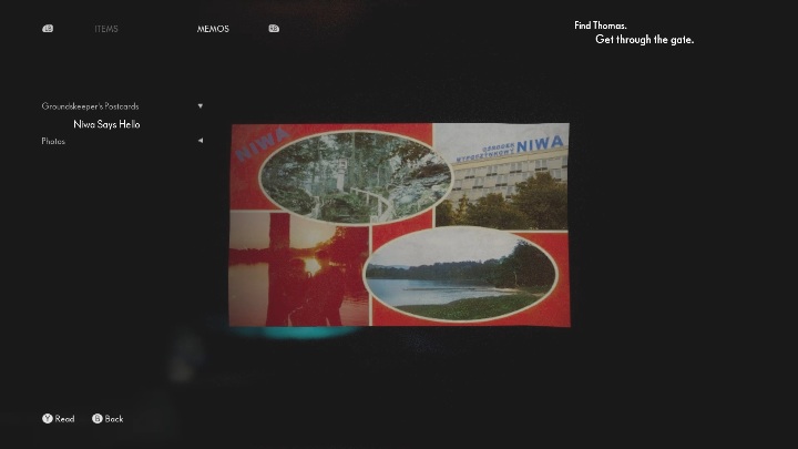 Wystarczy, że wejdziesz do budynku położonego po lewej stronie bramy i zbliżysz się do pudła, stojącego przy biurku - The Medium: Pocztówki - lista wszystkich - The Medium - poradnik do gry