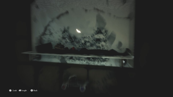 Aby aktywować to echo musisz zbadać lustro znajdujące się nad zlewem - The Medium: Echa - lista wszystkich - The Medium - poradnik do gry